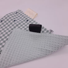 Cargar imagen en el visor de la galería, Trapito sensorial. Vichy estrellas

