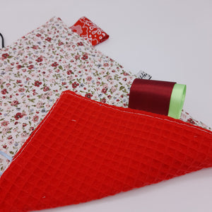 Trapito sensorial. Flores burdeod