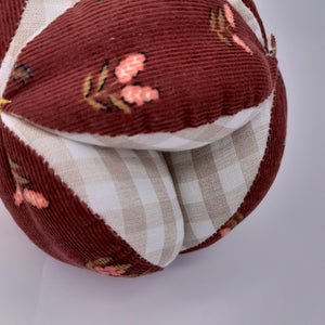 Pelota de agarre Montessori. Panita