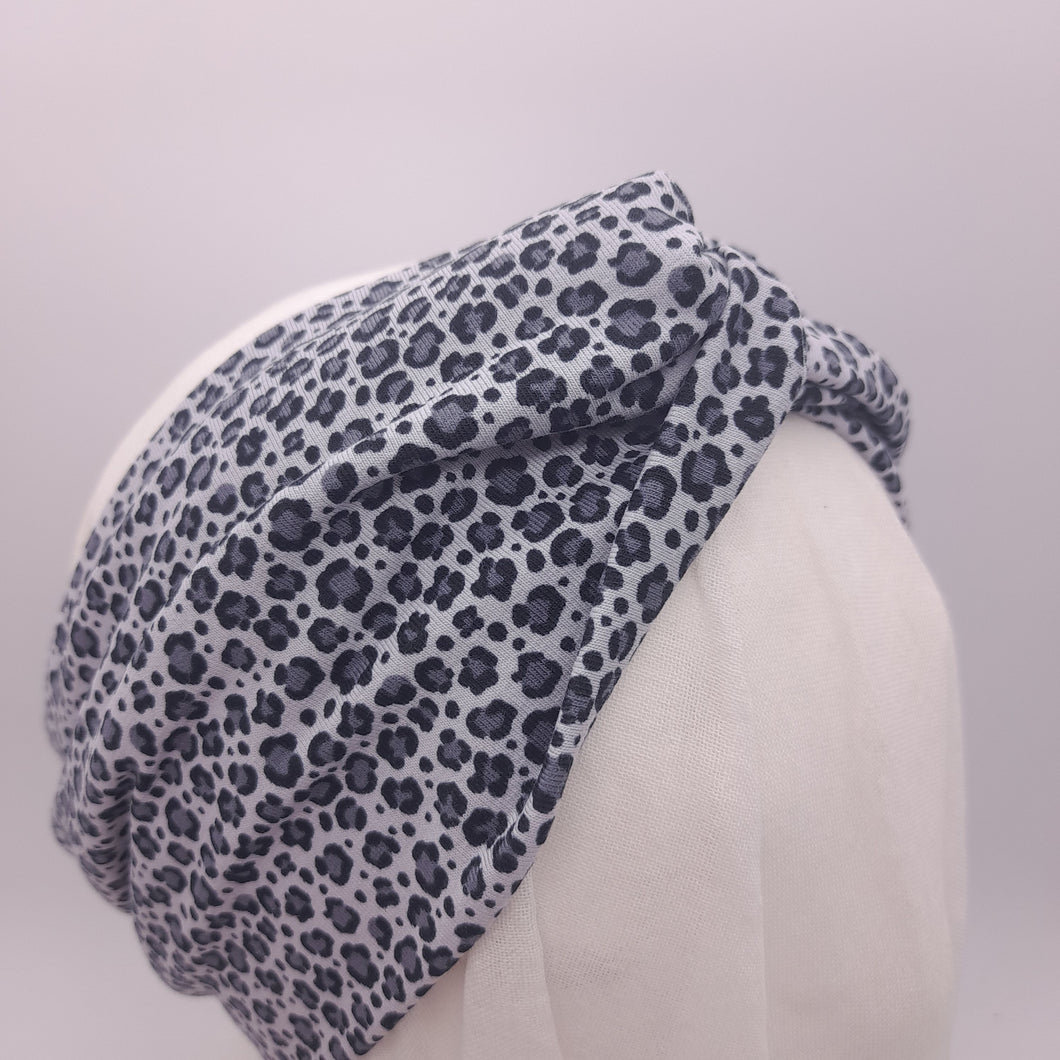 Turbante animal print base gris